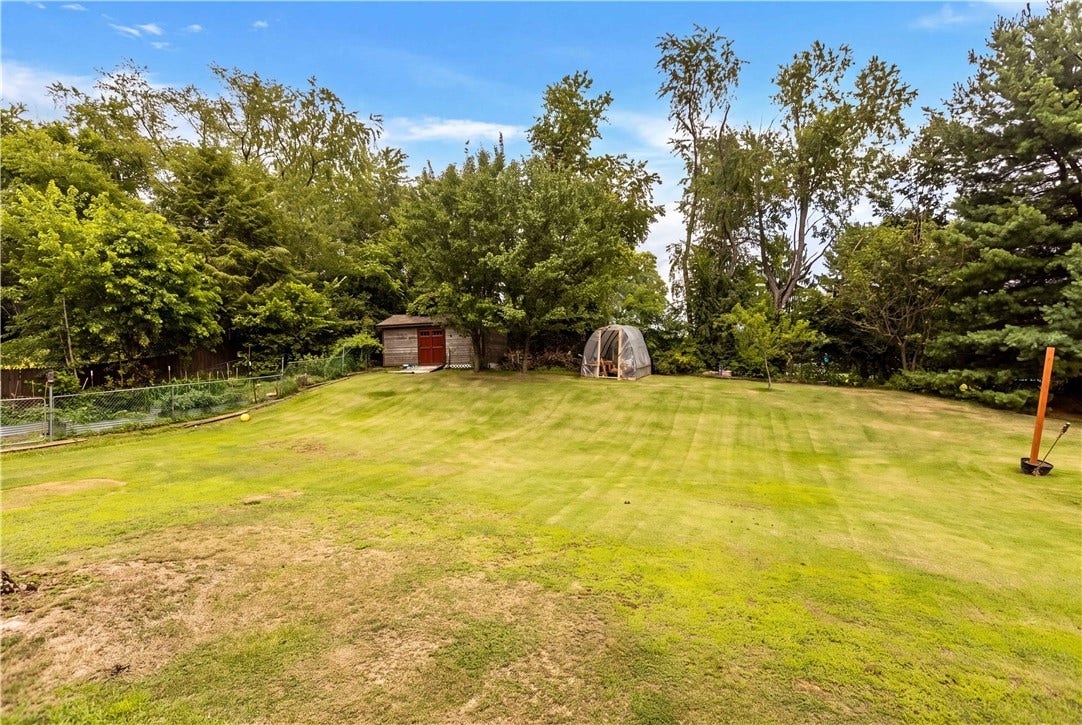 7115 Sansue Drive, Bethel Park, PA 15102