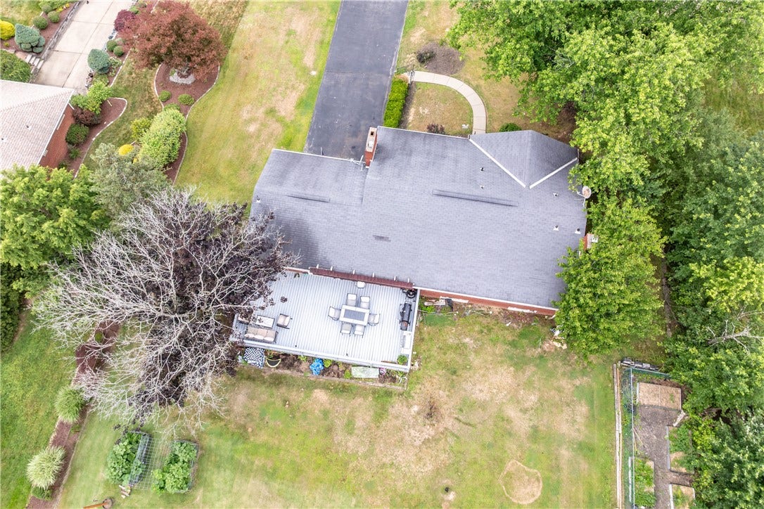 7115 Sansue Drive, Bethel Park, PA 15102