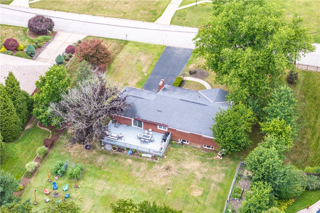 7115 Sansue Drive, Bethel Park, PA 15102