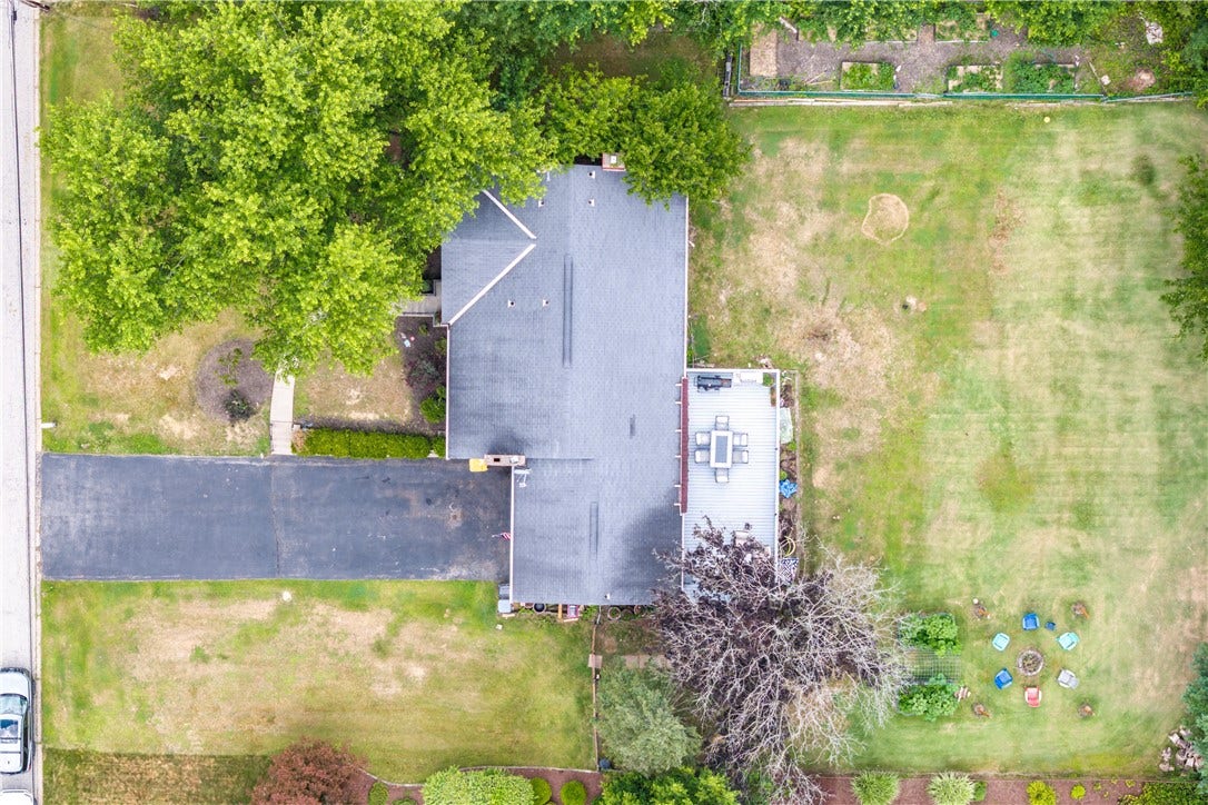 7115 Sansue Drive, Bethel Park, PA 15102