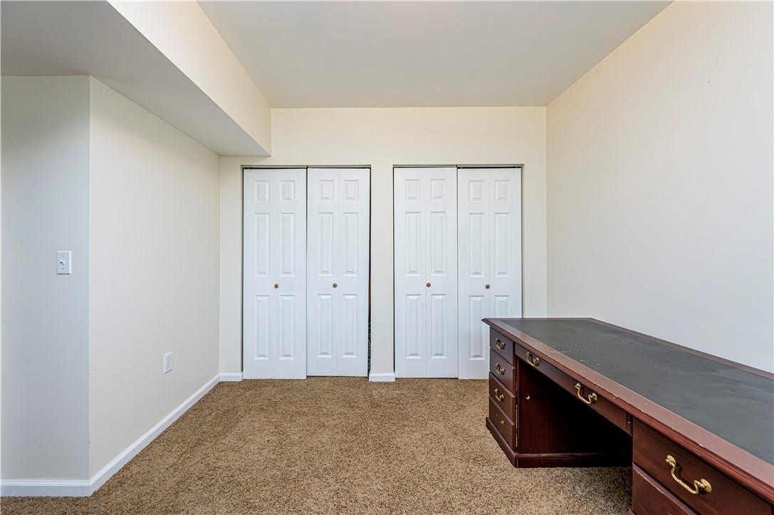 810 Stonebridge Drive, Greensburg, PA 15601