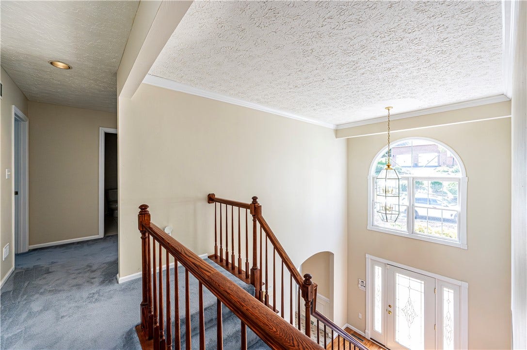 810 Stonebridge Drive, Greensburg, PA 15601