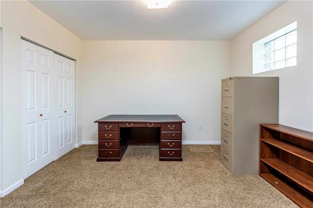 810 Stonebridge Drive, Greensburg, PA 15601