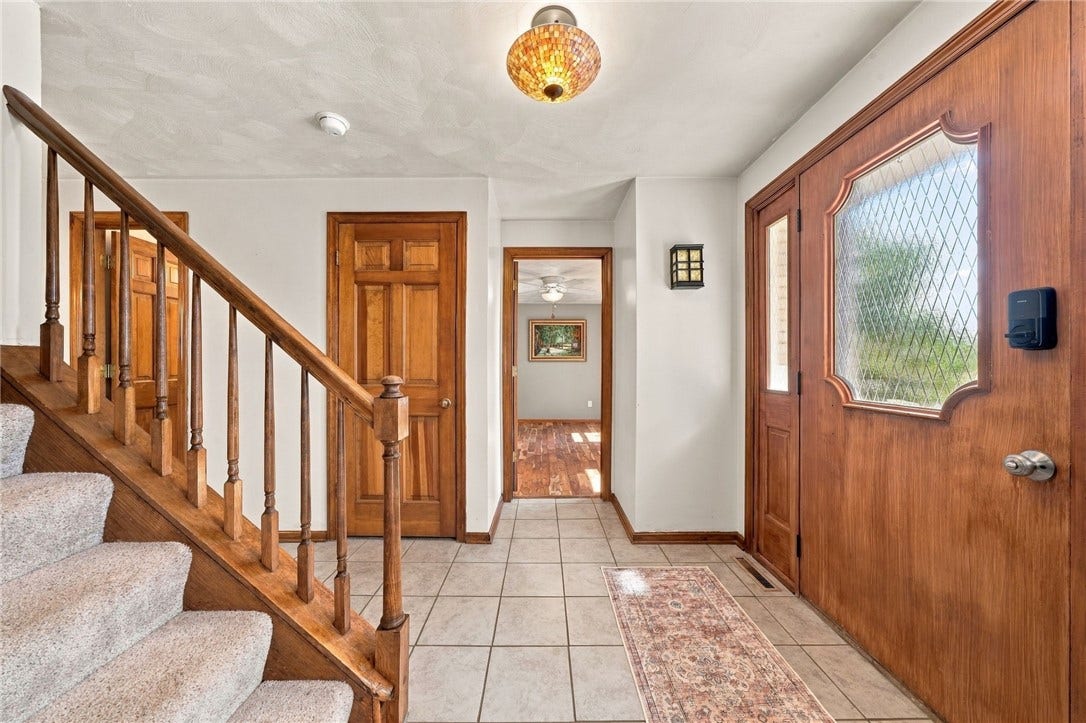 9 Northwood Rd, Greensburg, PA 15601