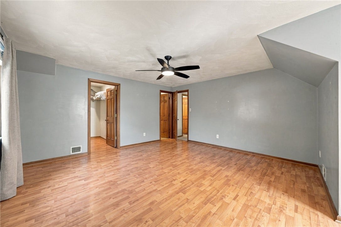 9 Northwood Rd, Greensburg, PA 15601