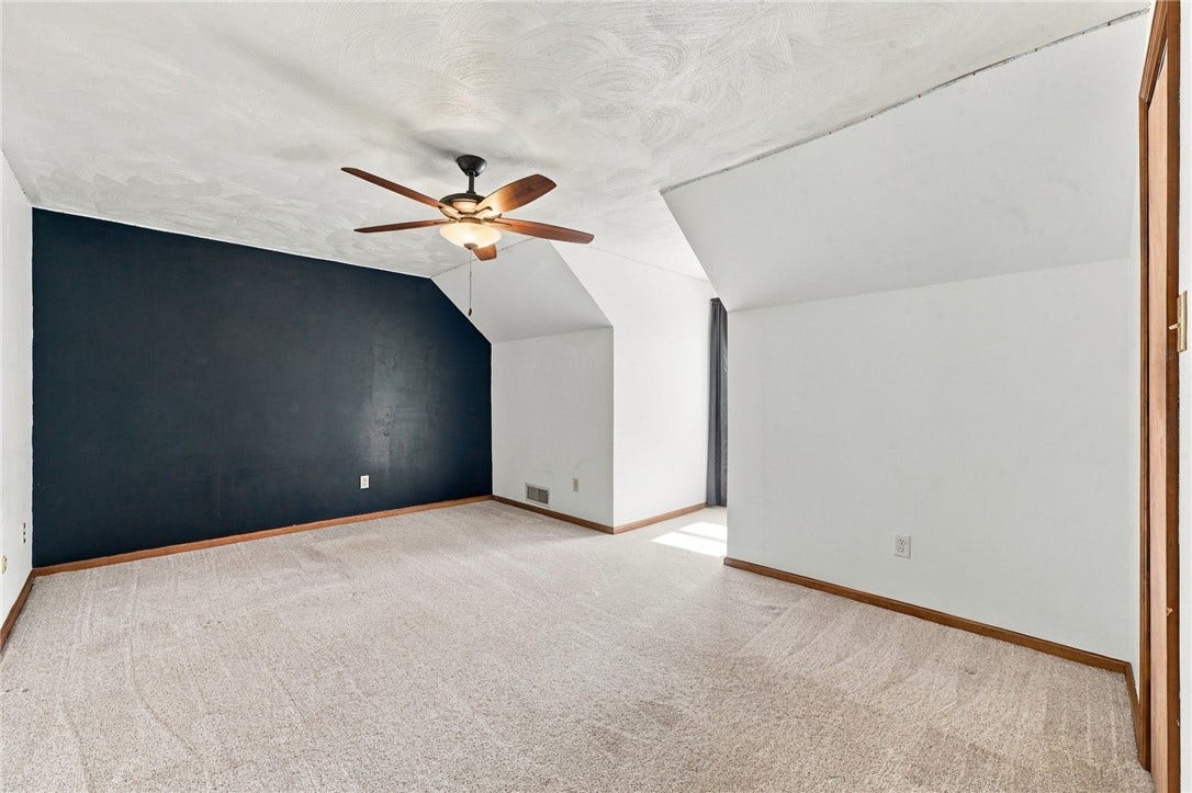 9 Northwood Rd, Greensburg, PA 15601