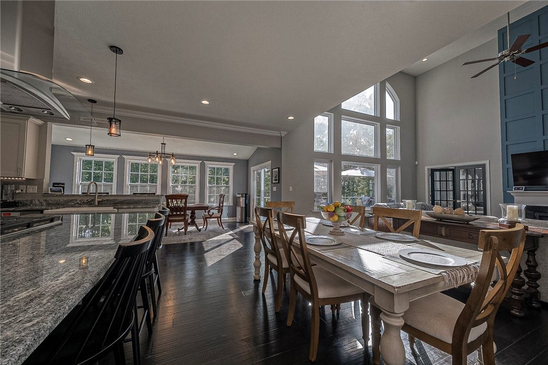 410 Hill Top, Mars, PA 16046