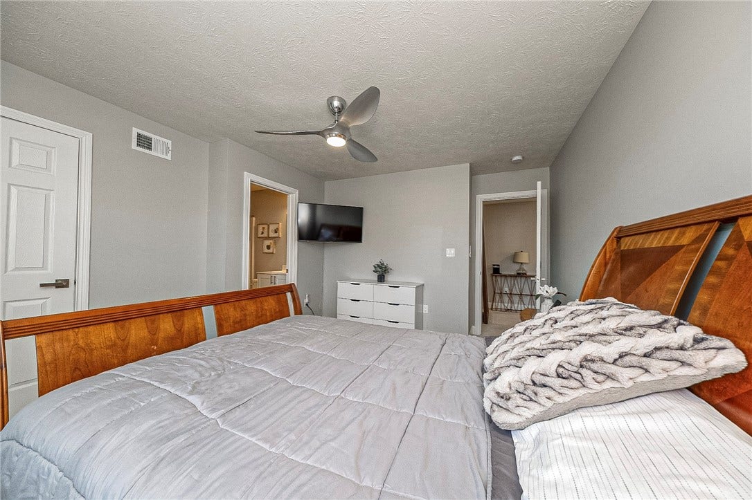 410 Hill Top, Mars, PA 16046