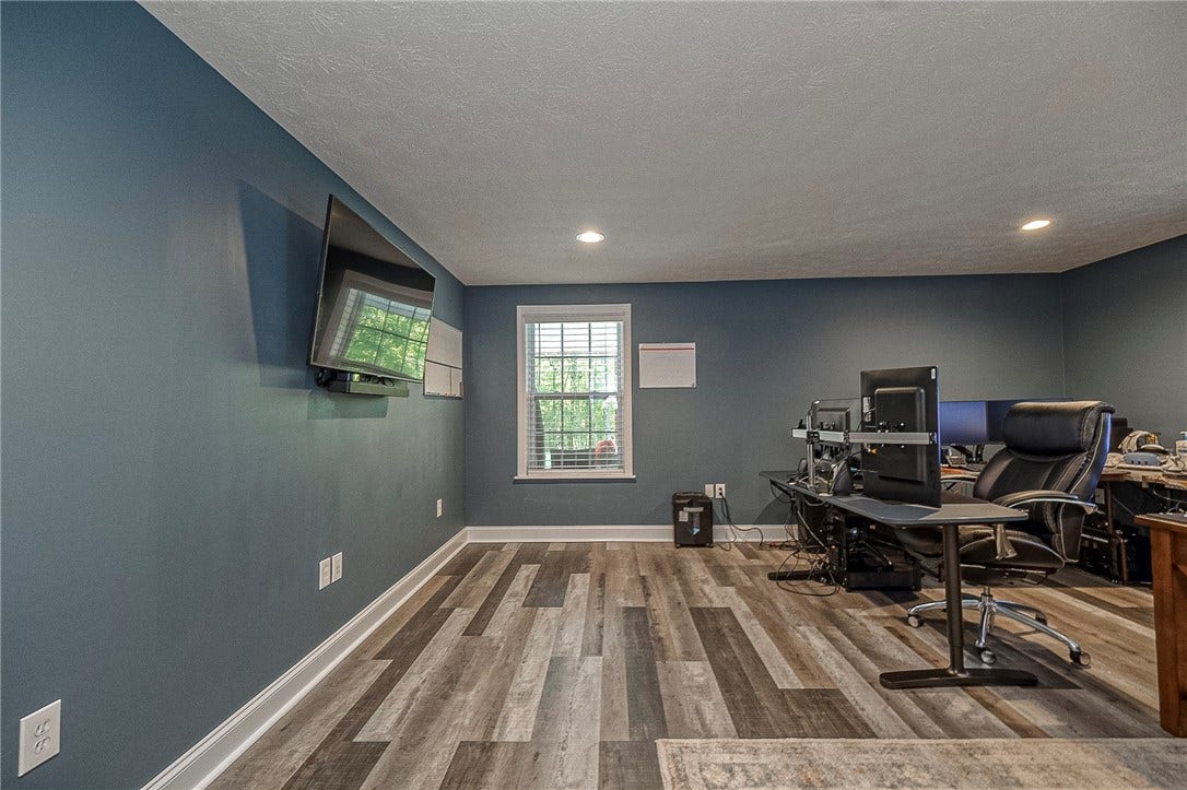410 Hill Top, Mars, PA 16046