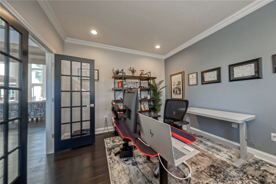 410 Hill Top, Mars, PA 16046