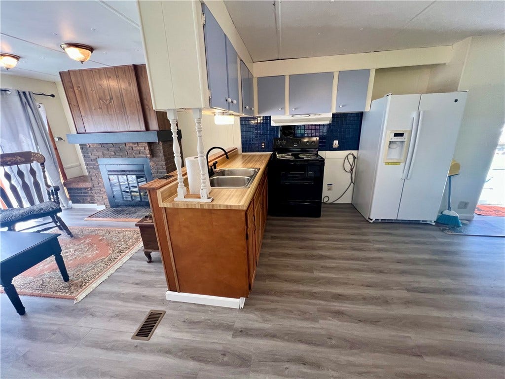 783 Walnut Hill Rd, Uniontown, PA 15401