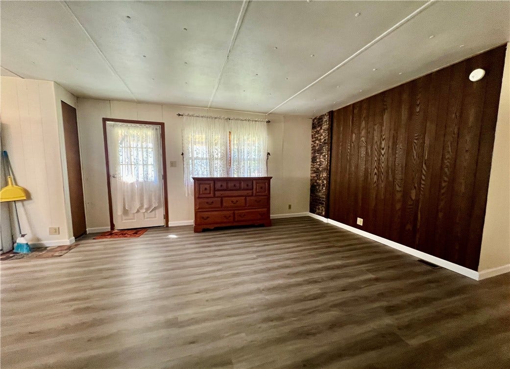 783 Walnut Hill Rd, Uniontown, PA 15401