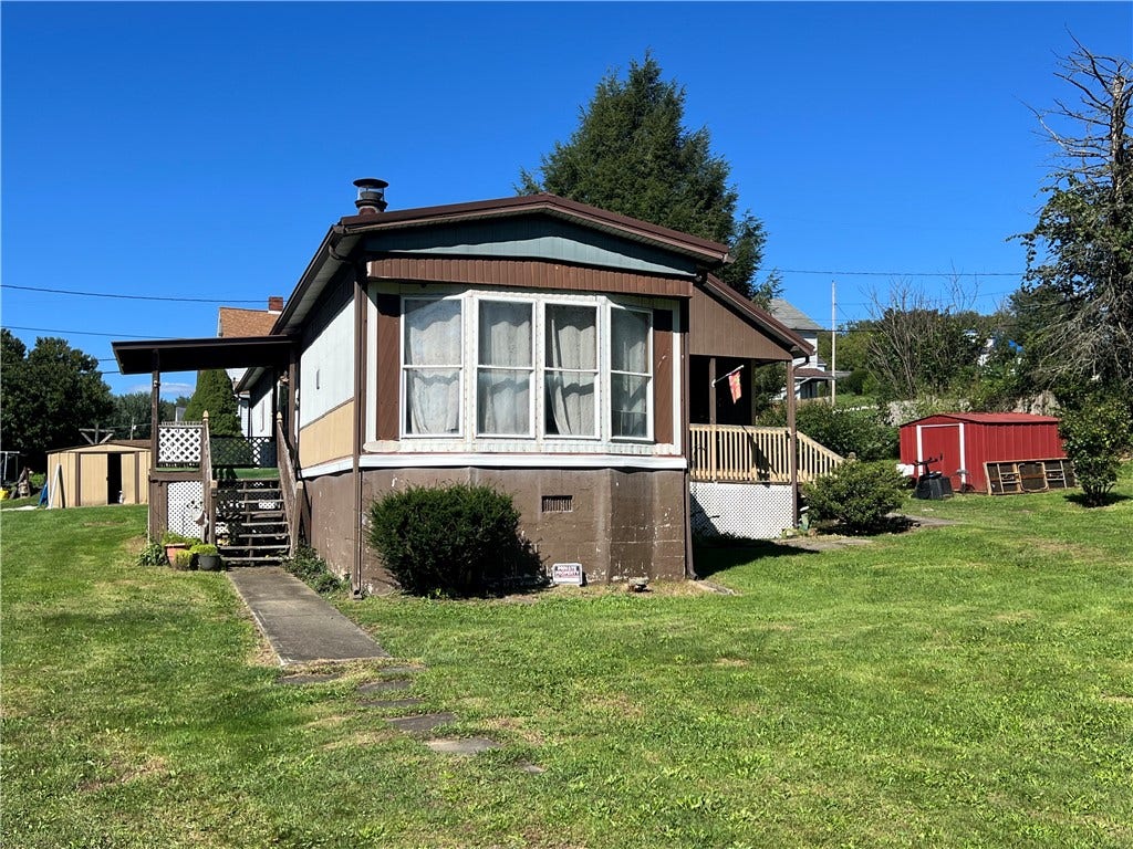 783 Walnut Hill Rd, Uniontown, PA 15401