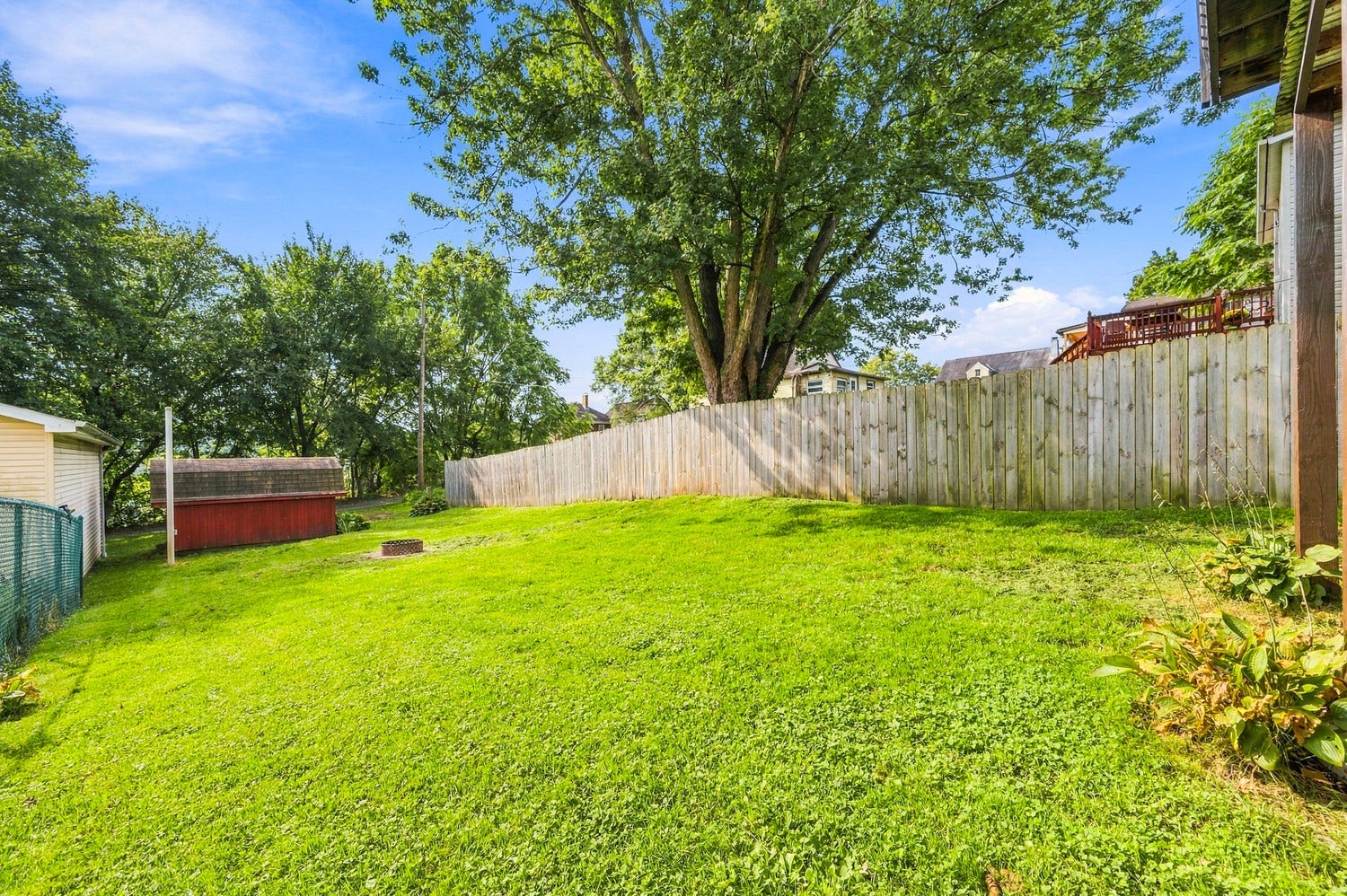 320 N 1st Street, Jeannette, PA 15644