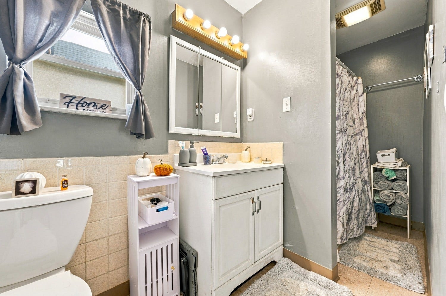 320 N 1st Street, Jeannette, PA 15644