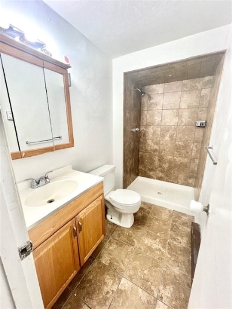 616 Union St, California, PA 15419