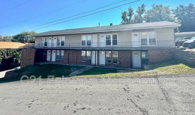 616 Union St, California, PA 15419