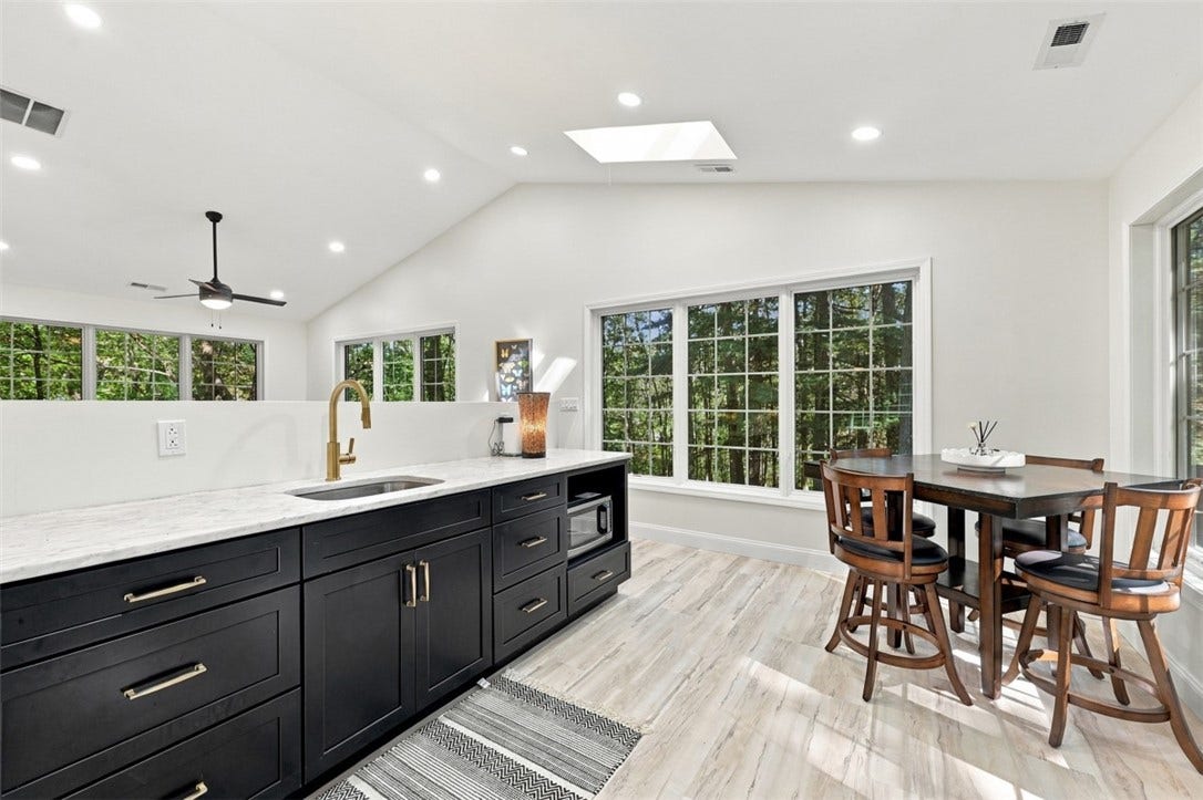 3024 E Bardonner Rd, Gibsonia, PA 15044