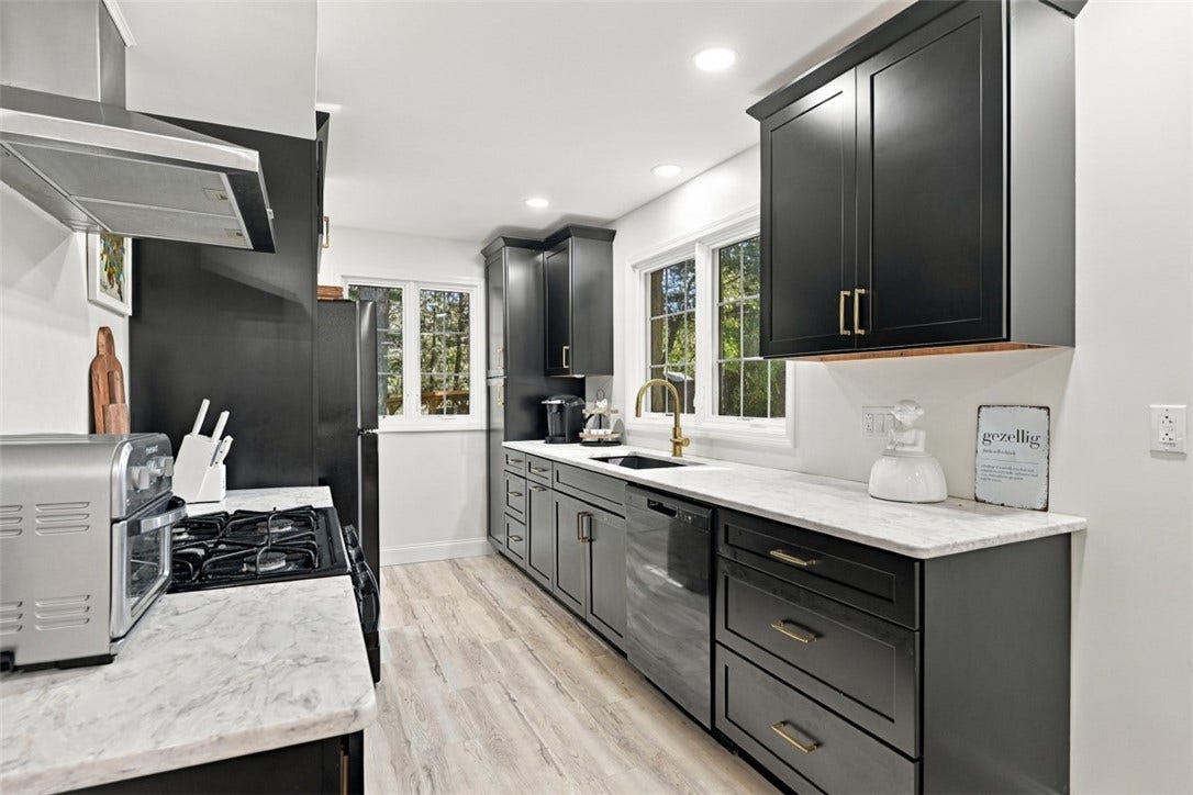 3024 E Bardonner Rd, Gibsonia, PA 15044