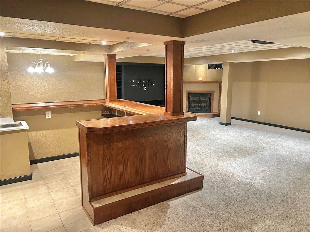114 Majestic Dr, Canonsburg, PA 15317