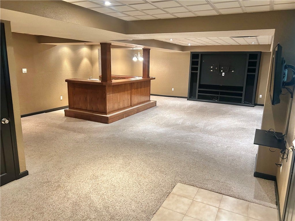 114 Majestic Dr, Canonsburg, PA 15317