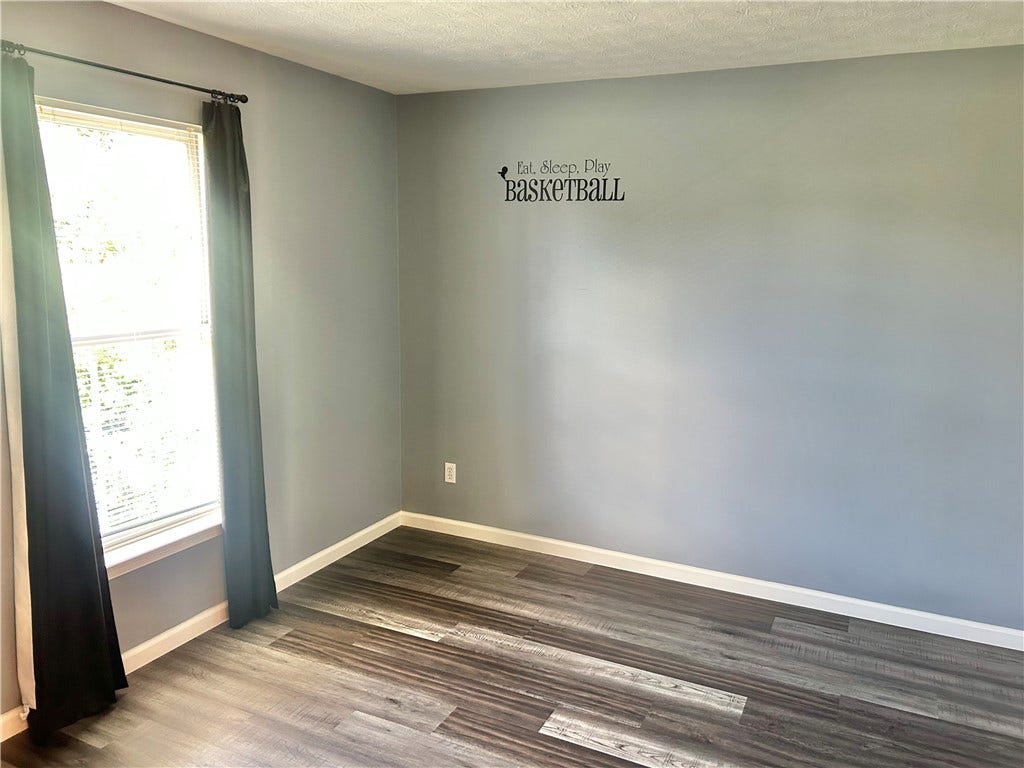 114 Majestic Dr, Canonsburg, PA 15317