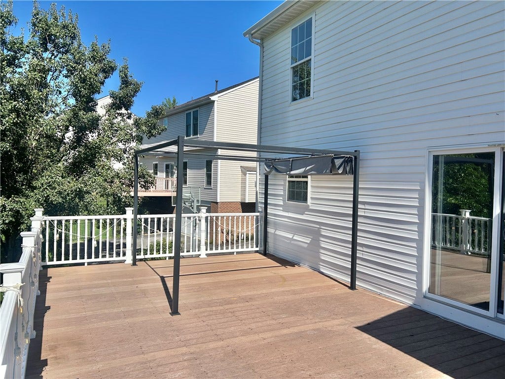 114 Majestic Dr, Canonsburg, PA 15317
