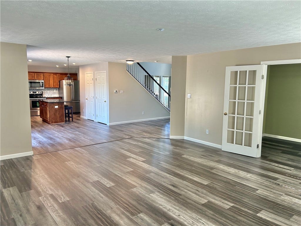 114 Majestic Dr, Canonsburg, PA 15317