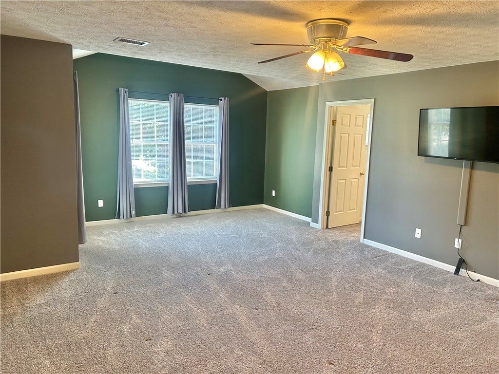 114 Majestic Dr, Canonsburg, PA 15317