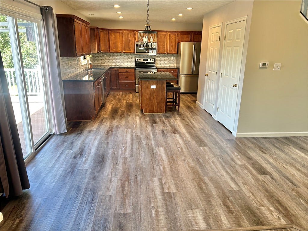 114 Majestic Dr, Canonsburg, PA 15317