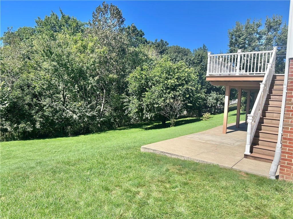 114 Majestic Dr, Canonsburg, PA 15317