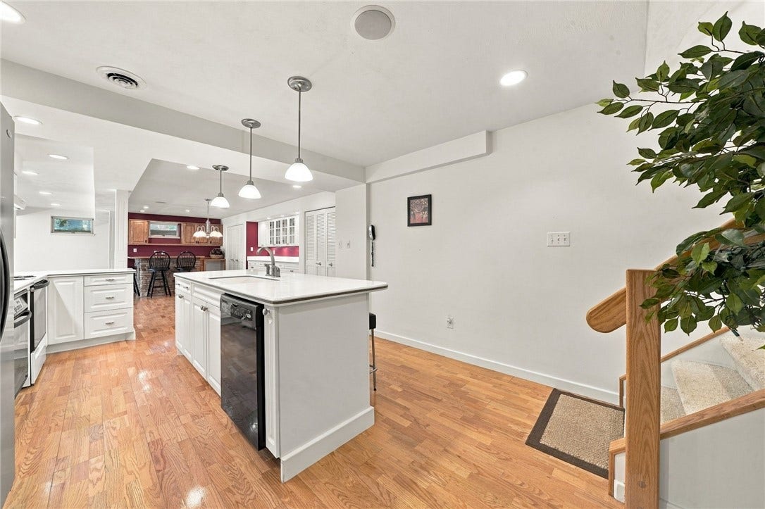311 Lakewood Rd, Greensburg, PA 15601