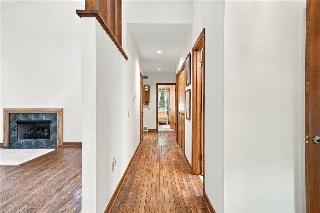 311 Lakewood Rd, Greensburg, PA 15601