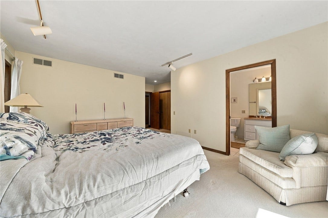 311 Lakewood Rd, Greensburg, PA 15601