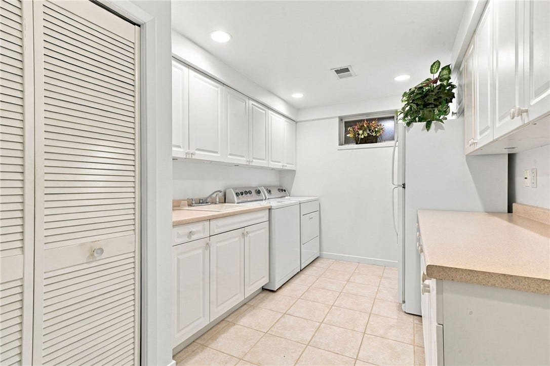 311 Lakewood Rd, Greensburg, PA 15601