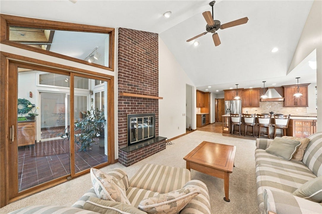 311 Lakewood Rd, Greensburg, PA 15601