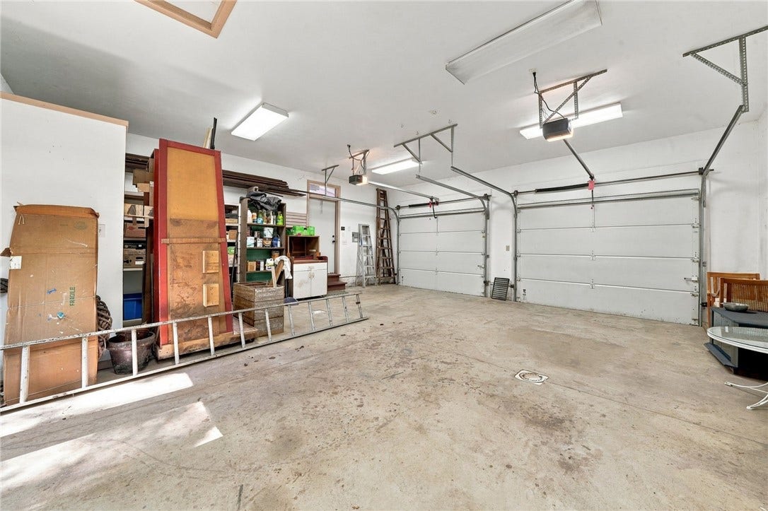 311 Lakewood Rd, Greensburg, PA 15601