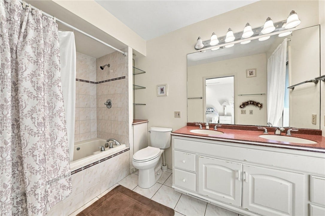 311 Lakewood Rd, Greensburg, PA 15601