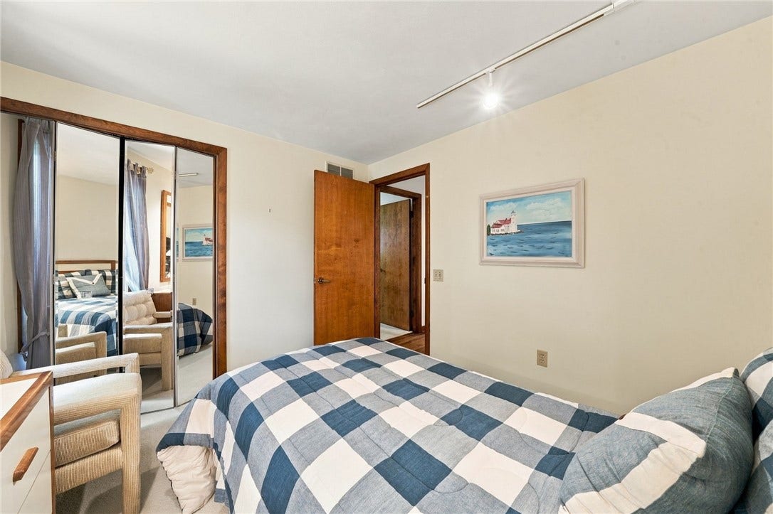 311 Lakewood Rd, Greensburg, PA 15601
