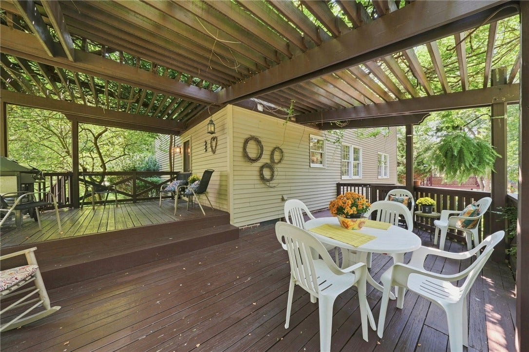 1532 Glenwood Rd, Pittsburgh, PA 15241