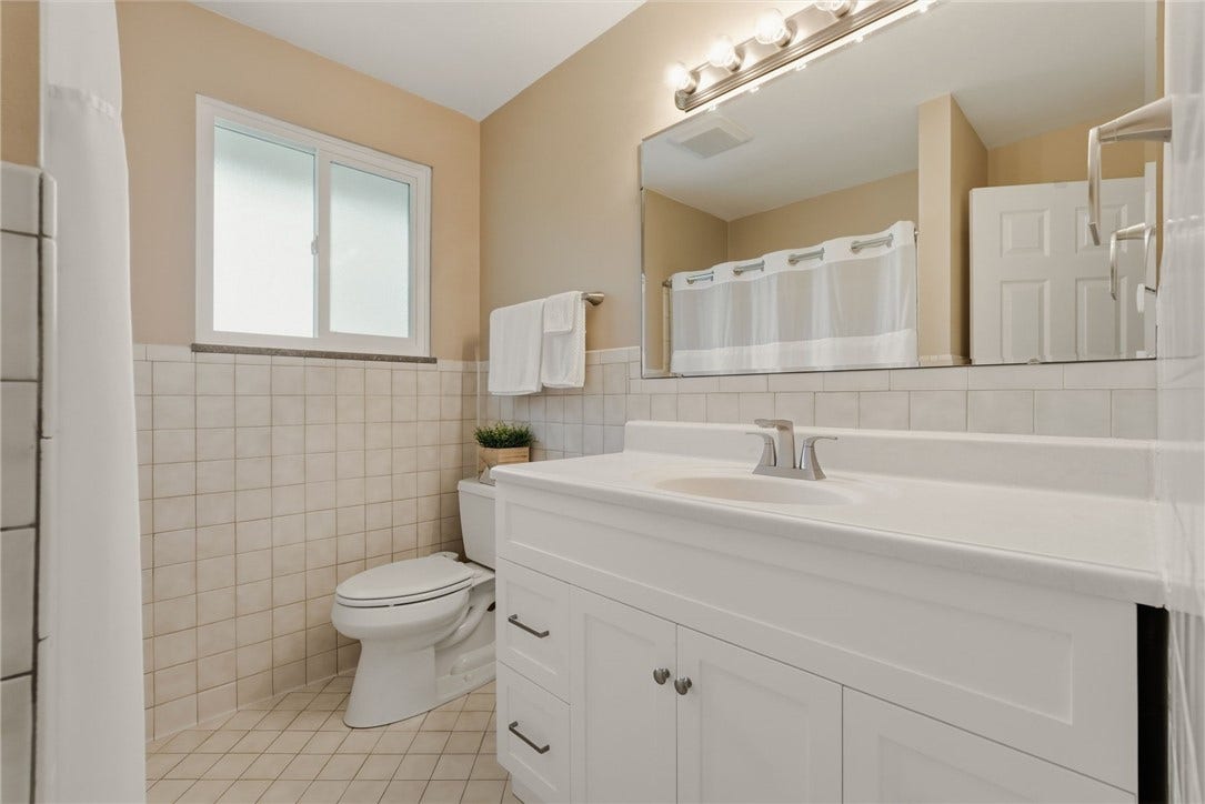 311 Mckinney Drive, Moon Twp, PA 15108