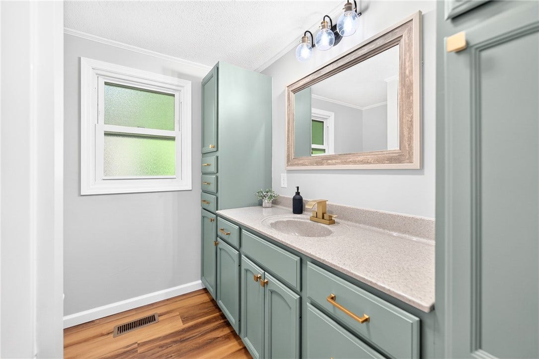 11083 Bouldin Road, North Huntingdon, PA 15642