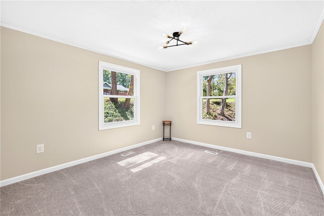 11083 Bouldin Road, North Huntingdon, PA 15642