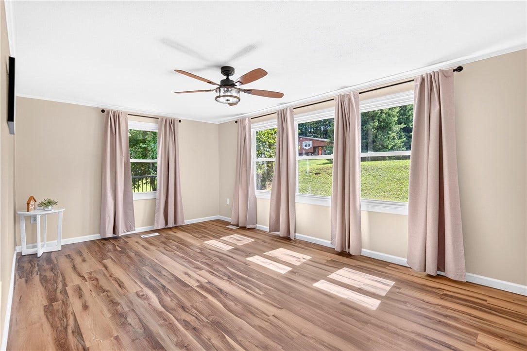 11083 Bouldin Road, North Huntingdon, PA 15642
