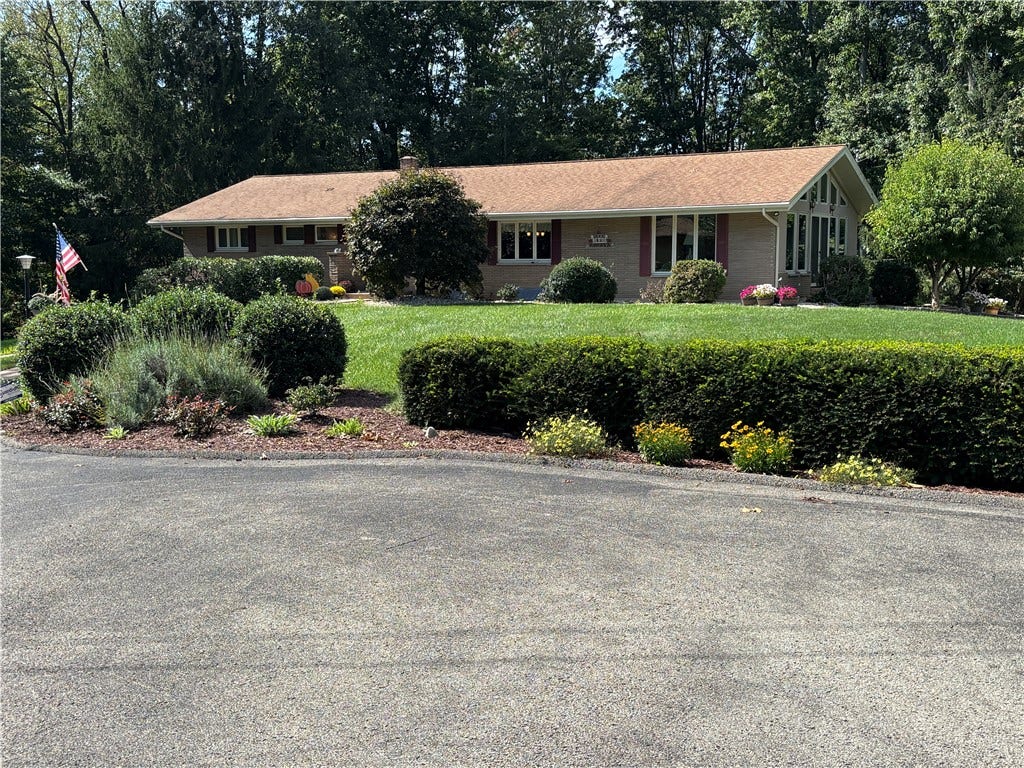 3008 Court Pl, Greensburg, PA 15601