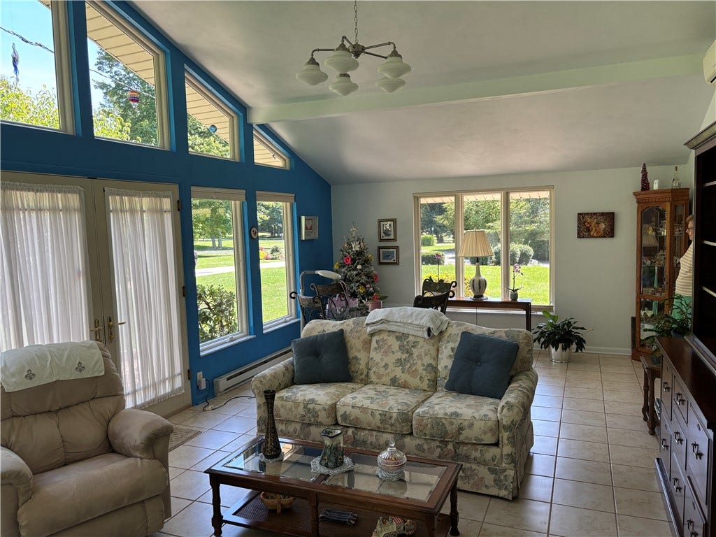 3008 Court Pl, Greensburg, PA 15601