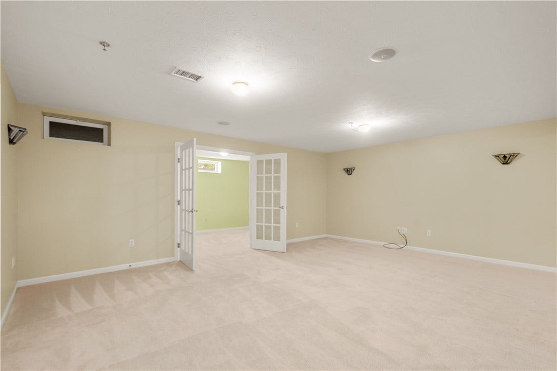 1110 Linden Vue Dr, Canonsburg, PA 15317