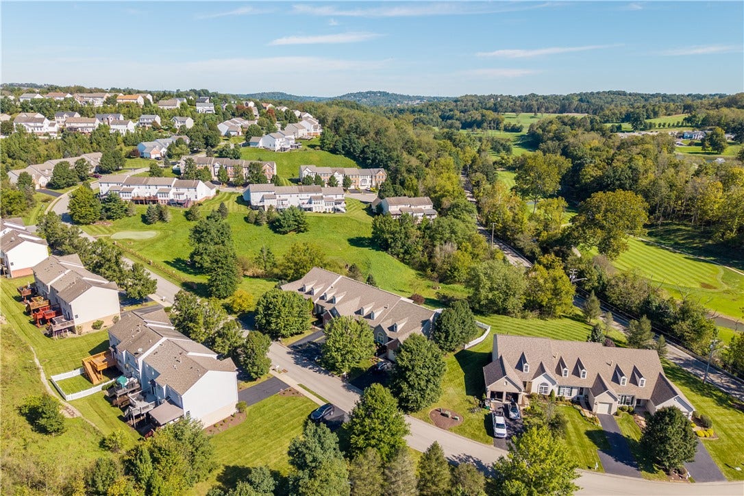 1110 Linden Vue Dr, Canonsburg, PA 15317