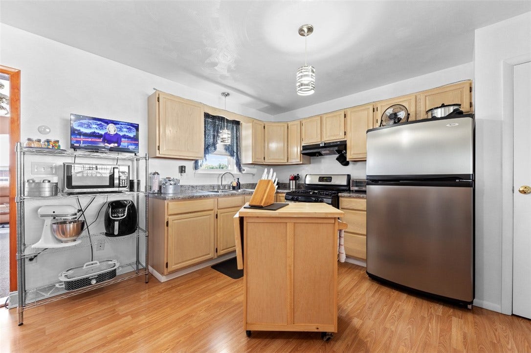 611 W Gibson Ave, Connellsville, PA 15425