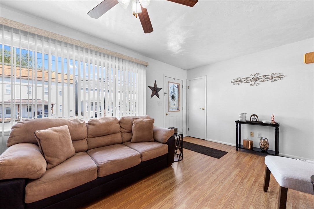 611 W Gibson Ave, Connellsville, PA 15425